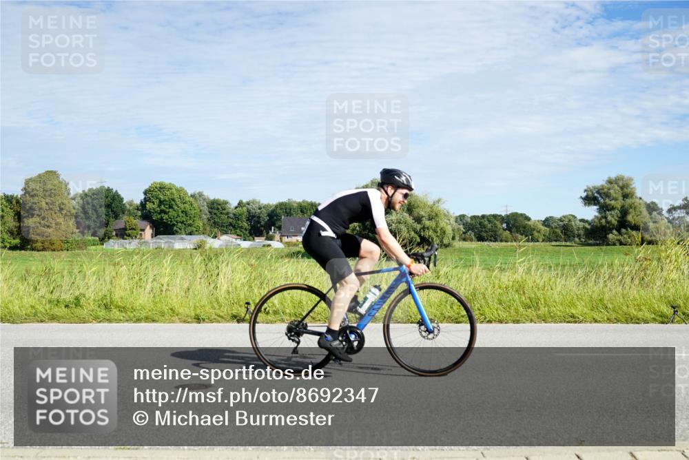 31.08.2025 - Elbe Triathlon Hamburg Michael Burmester http://msf.ph/oto/8692347 31.08.2025 10:33:23 Radfahren 826, 850, 908, 944, 1119, 1157, 1177, 1191, 1241 meine-sportfotos.de
