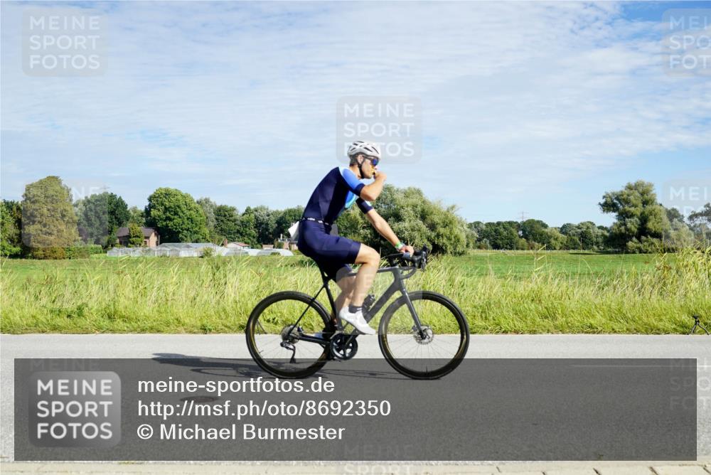 31.08.2025 - Elbe Triathlon Hamburg Michael Burmester http://msf.ph/oto/8692350 31.08.2025 10:33:25 Radfahren 826, 838, 850, 859, 908, 944, 1119, 1177, 1191, 1235, 1241 meine-sportfotos.de