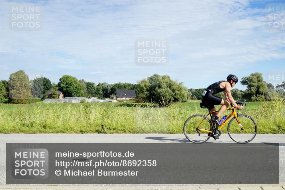 31.08.2025 - Elbe Triathlon Hamburg Michael Burmester http://msf.ph/oto/8692358 31.08.2025 10:33:31 Radfahren 826, 838, 850, 859, 1211, 1235, 1241 meine-sportfotos.de
