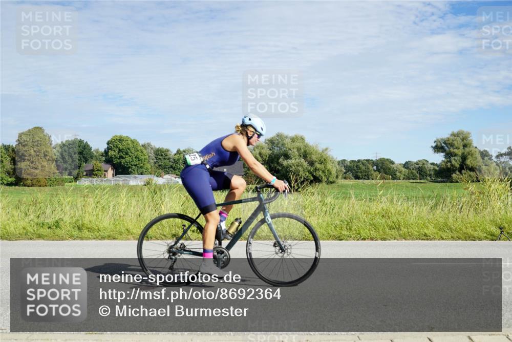 31.08.2025 - Elbe Triathlon Hamburg Michael Burmester http://msf.ph/oto/8692364 31.08.2025 10:33:43 Radfahren 758, 820, 823, 825, 869, 1223 meine-sportfotos.de