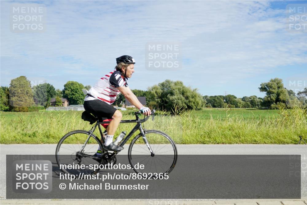 31.08.2025 - Elbe Triathlon Hamburg Michael Burmester http://msf.ph/oto/8692365 31.08.2025 10:33:45 Radfahren 758, 823, 825, 1223 meine-sportfotos.de