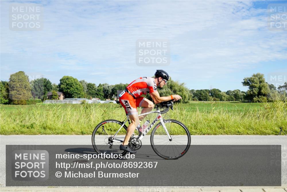 31.08.2025 - Elbe Triathlon Hamburg Michael Burmester http://msf.ph/oto/8692367 31.08.2025 10:33:49 Radfahren 758, 1025, 1223, 1238 meine-sportfotos.de