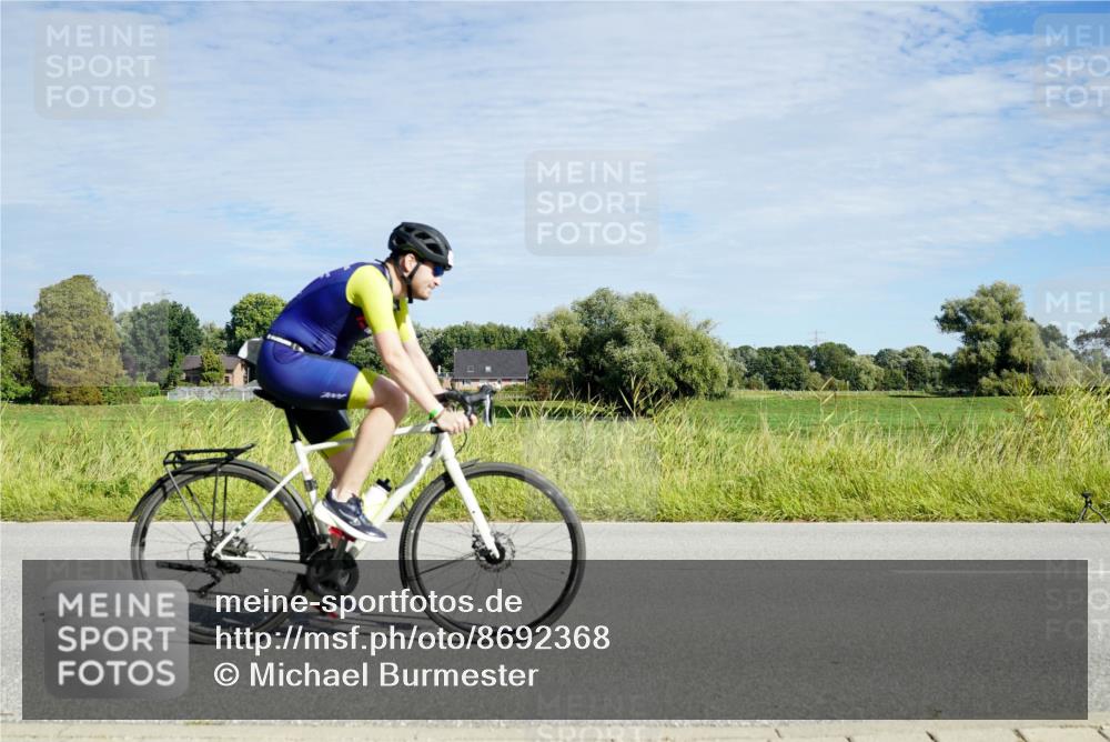 31.08.2025 - Elbe Triathlon Hamburg Michael Burmester http://msf.ph/oto/8692368 31.08.2025 10:33:55 Radfahren 1025, 1238 meine-sportfotos.de