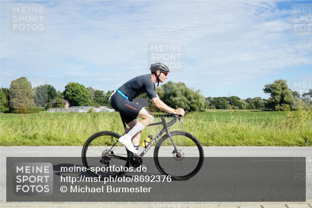 31.08.2025 - Elbe Triathlon Hamburg Michael Burmester http://msf.ph/oto/8692376 31.08.2025 10:34:14 Radfahren 909, 928, 1033, 1090, 1136, 1167, 1190 meine-sportfotos.de