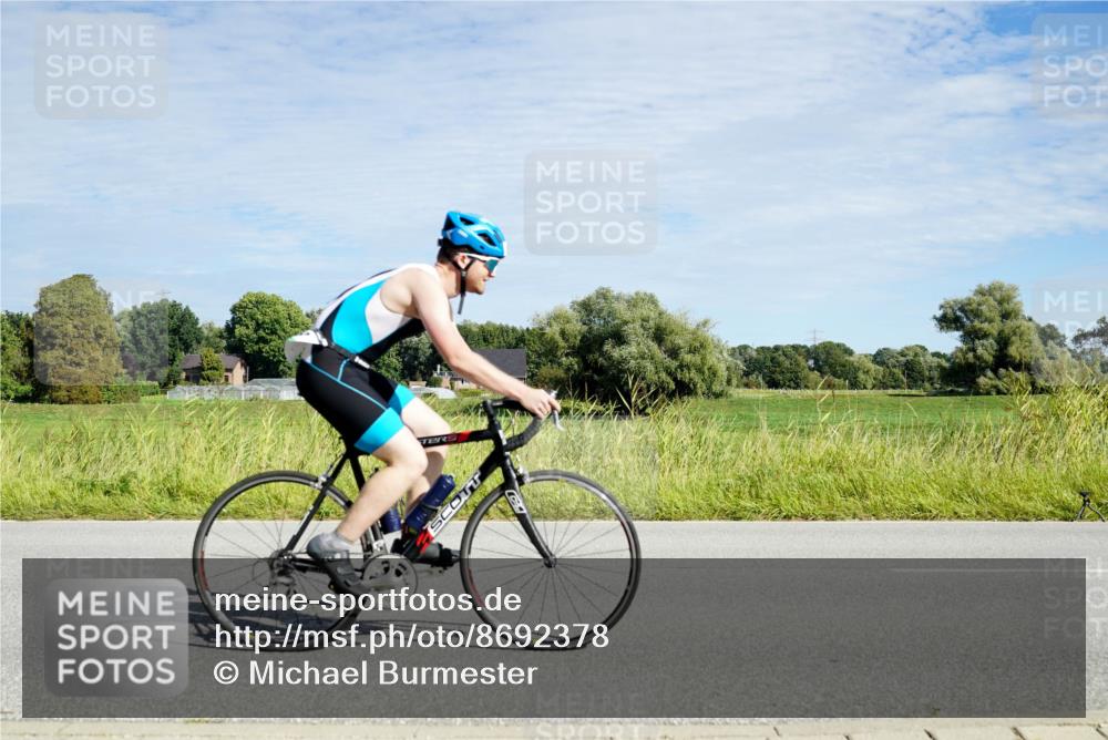 31.08.2025 - Elbe Triathlon Hamburg Michael Burmester http://msf.ph/oto/8692378 31.08.2025 10:34:19 Radfahren 928, 1033, 1167, 1176 meine-sportfotos.de