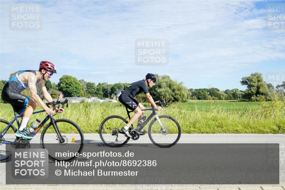 31.08.2025 - Elbe Triathlon Hamburg Michael Burmester http://msf.ph/oto/8692386 31.08.2025 10:34:38 Radfahren 404, 947, 1078, 1134, 1150, 1204, 1221 meine-sportfotos.de