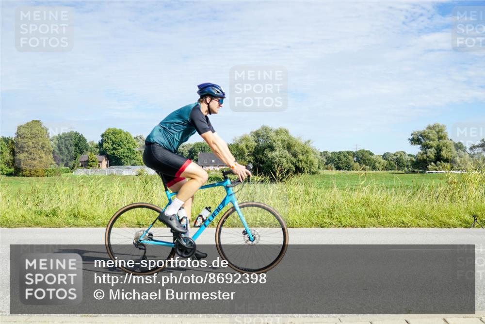 31.08.2025 - Elbe Triathlon Hamburg Michael Burmester http://msf.ph/oto/8692398 31.08.2025 10:35:01 Radfahren 901, 1045, 1126, 1205, 1220, 1236 meine-sportfotos.de