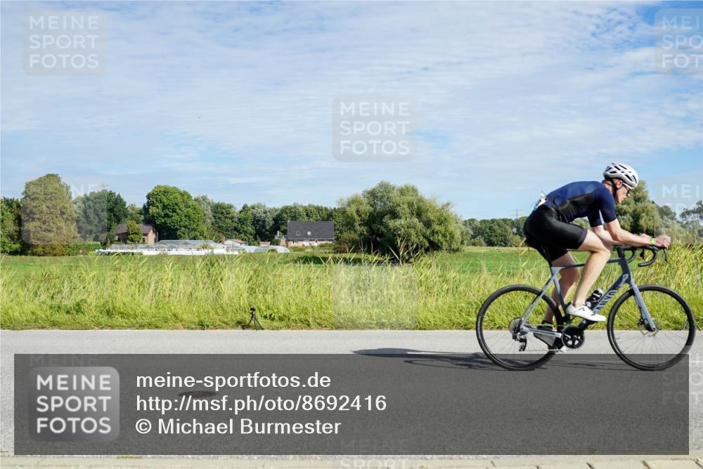 31.08.2025 - Elbe Triathlon Hamburg Michael Burmester http://msf.ph/oto/8692416 31.08.2025 10:35:41 Radfahren 777, 803, 903, 986, 1023, 1036, 1101, 1156, 1228 meine-sportfotos.de