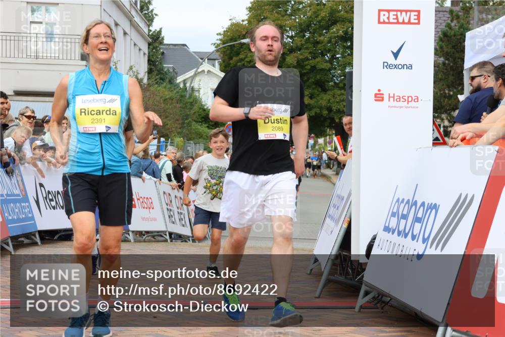 31.08.2025 - 21. Blankeneser Heldenlauf Strokosch-Dieckow http://msf.ph/oto/8692422 31.08.2025 10:29:09 Ziel 2246, 2035, 2457, 2212, 2230, 2391, 2091, 2089 meine-sportfotos.de