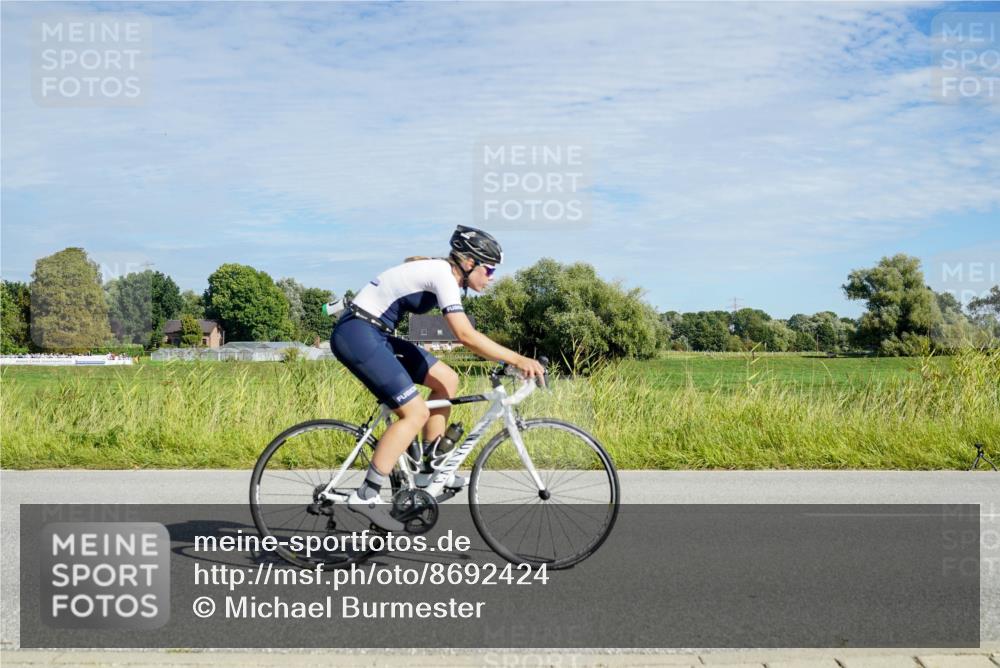 31.08.2025 - Elbe Triathlon Hamburg Michael Burmester http://msf.ph/oto/8692424 31.08.2025 10:35:51 Radfahren 921, 930, 1005, 1064, 1186, 1237 meine-sportfotos.de