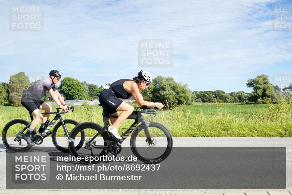 31.08.2025 - Elbe Triathlon Hamburg Michael Burmester http://msf.ph/oto/8692437 31.08.2025 10:36:08 Radfahren 781, 807, 828, 915, 1000, 1001, 1217, 1242, 1245 meine-sportfotos.de