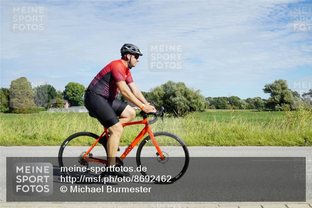 31.08.2025 - Elbe Triathlon Hamburg Michael Burmester http://msf.ph/oto/8692462 31.08.2025 10:36:45 Radfahren 920, 963, 983, 998, 1067, 1113, 1124, 1135, 1137 meine-sportfotos.de