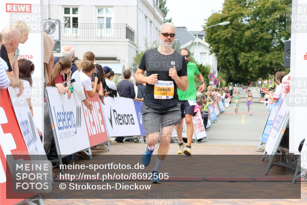 31.08.2025 - 21. Blankeneser Heldenlauf Strokosch-Dieckow http://msf.ph/oto/8692505 31.08.2025 12:38:03 Ziel 5561, 4076 meine-sportfotos.de