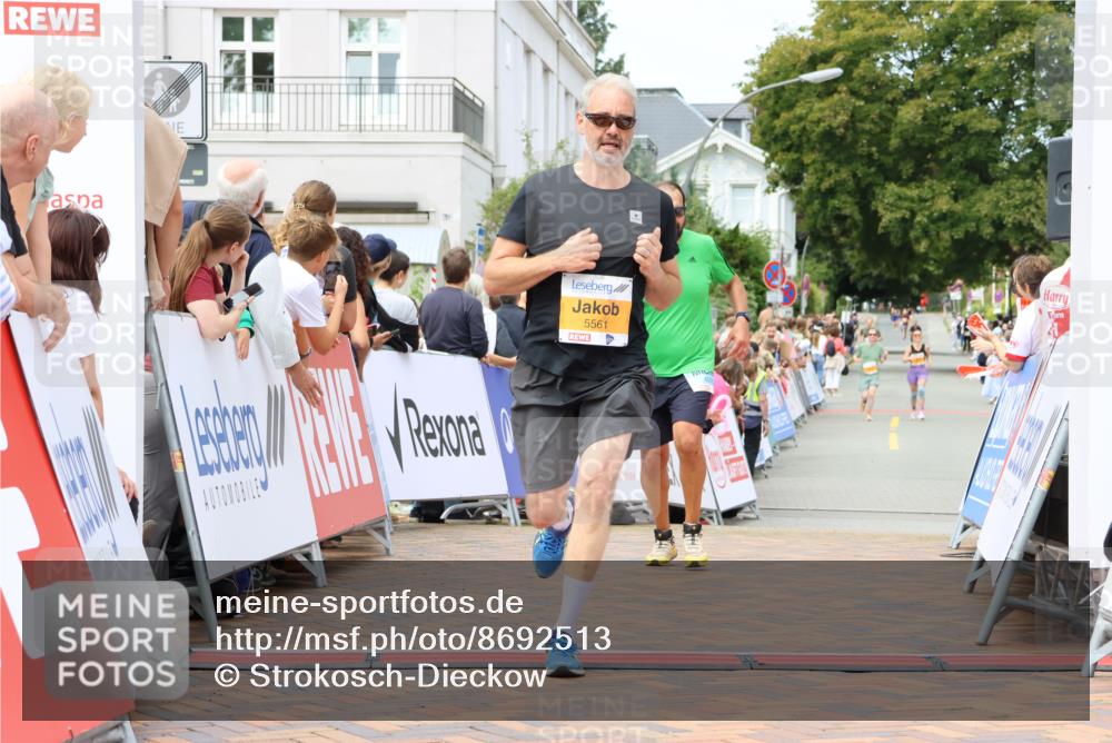 31.08.2025 - 21. Blankeneser Heldenlauf Strokosch-Dieckow http://msf.ph/oto/8692513 31.08.2025 12:38:03 Ziel 5561, 4076 meine-sportfotos.de
