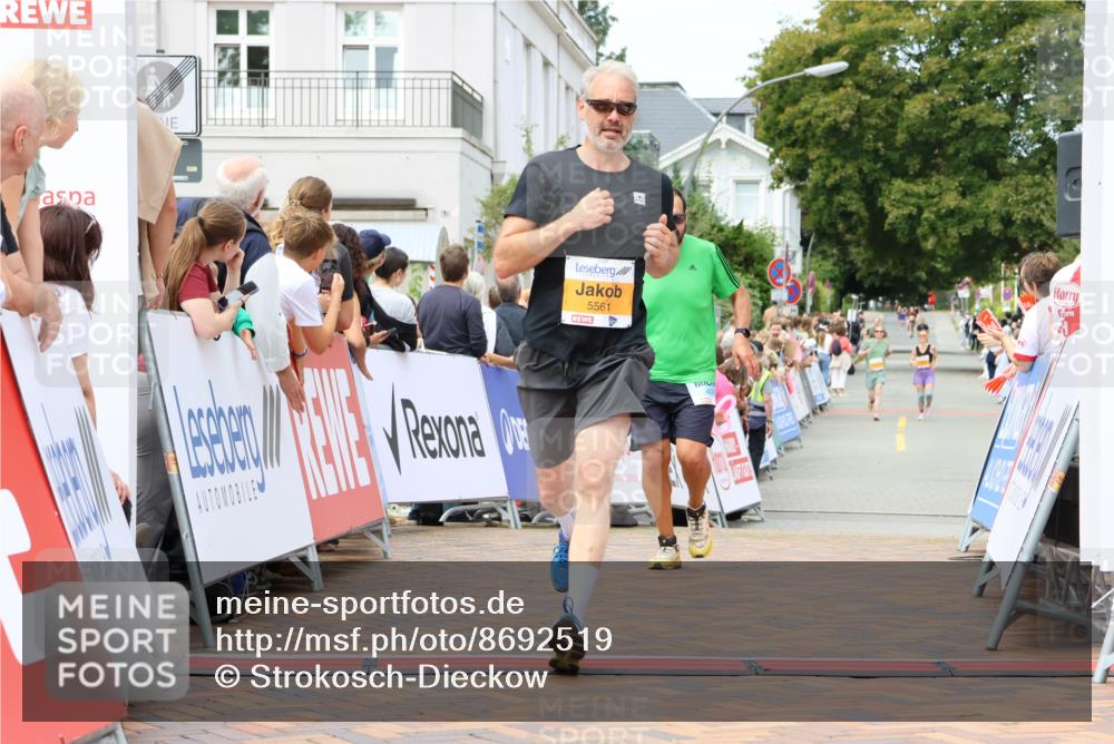 31.08.2025 - 21. Blankeneser Heldenlauf Strokosch-Dieckow http://msf.ph/oto/8692519 31.08.2025 12:38:03 Ziel 5561, 4076 meine-sportfotos.de