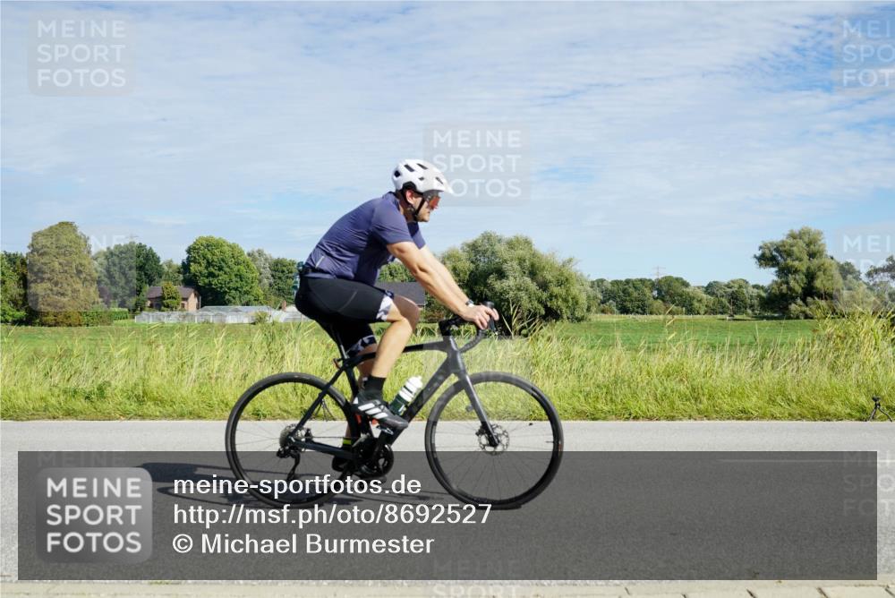 31.08.2025 - Elbe Triathlon Hamburg Michael Burmester http://msf.ph/oto/8692527 31.08.2025 10:38:26 Radfahren 783, 790, 942, 965, 971, 1077, 1106, 1109 meine-sportfotos.de