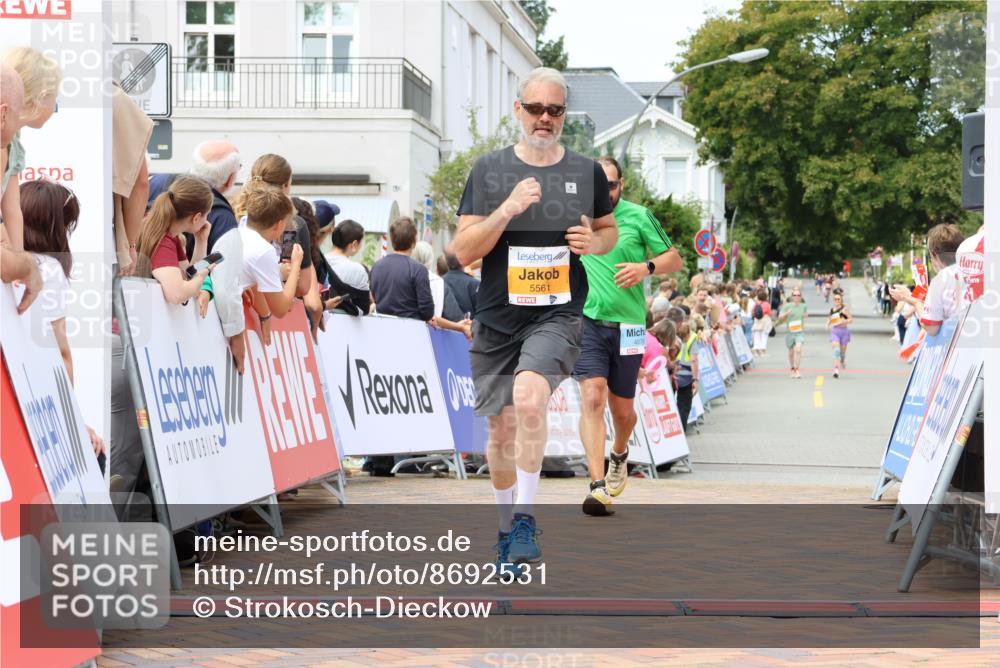 31.08.2025 - 21. Blankeneser Heldenlauf Strokosch-Dieckow http://msf.ph/oto/8692531 31.08.2025 12:38:02 Ziel 5561, 4076 meine-sportfotos.de