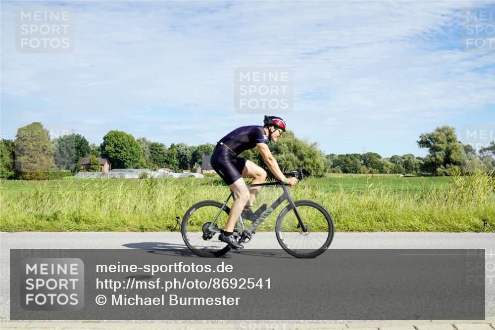 31.08.2025 - Elbe Triathlon Hamburg Michael Burmester http://msf.ph/oto/8692541 31.08.2025 10:38:42 Radfahren 634, 771, 972, 1201, 1274, 1291 meine-sportfotos.de
