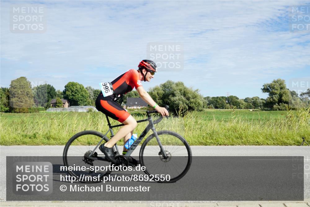 31.08.2025 - Elbe Triathlon Hamburg Michael Burmester http://msf.ph/oto/8692550 31.08.2025 10:39:01 Radfahren 995, 996, 1018, 1122 meine-sportfotos.de