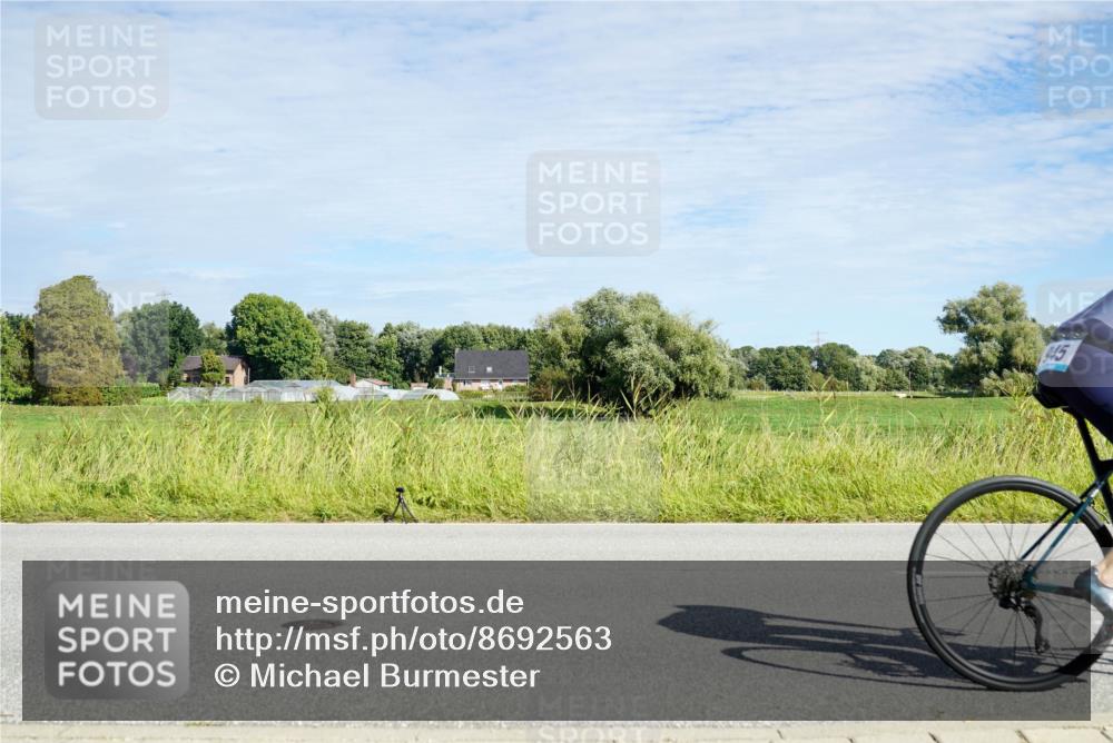 31.08.2025 - Elbe Triathlon Hamburg Michael Burmester http://msf.ph/oto/8692563 31.08.2025 10:39:29 Radfahren 836, 945, 1037, 1107, 1258, 1265 meine-sportfotos.de