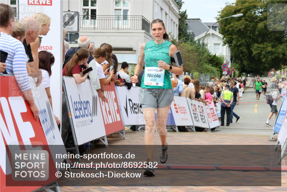 31.08.2025 - 21. Blankeneser Heldenlauf Strokosch-Dieckow http://msf.ph/oto/8692582 31.08.2025 12:37:47 Ziel 4231 meine-sportfotos.de