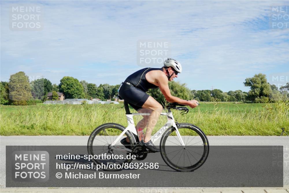 31.08.2025 - Elbe Triathlon Hamburg Michael Burmester http://msf.ph/oto/8692586 31.08.2025 10:40:04 Radfahren 1095, 1158, 1286 meine-sportfotos.de