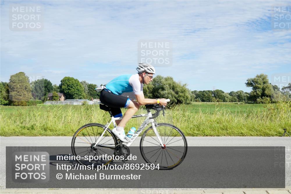 31.08.2025 - Elbe Triathlon Hamburg Michael Burmester http://msf.ph/oto/8692594 31.08.2025 10:40:27 Radfahren 861, 878, 1272 meine-sportfotos.de