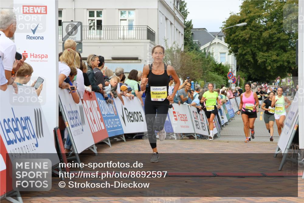 31.08.2025 - 21. Blankeneser Heldenlauf Strokosch-Dieckow http://msf.ph/oto/8692597 31.08.2025 10:28:59 Ziel 2060, 2718, 2719, 2246, 2035, 2457, 2212, 2143, 2387, 2230, 2381 meine-sportfotos.de