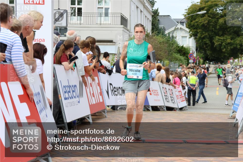 31.08.2025 - 21. Blankeneser Heldenlauf Strokosch-Dieckow http://msf.ph/oto/8692602 31.08.2025 12:37:47 Ziel 4231 meine-sportfotos.de