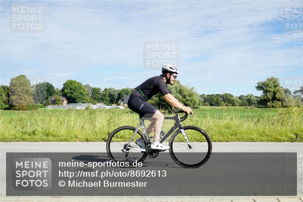 31.08.2025 - Elbe Triathlon Hamburg Michael Burmester http://msf.ph/oto/8692613 31.08.2025 10:41:18 Radfahren 914, 970, 1029, 1054, 1273, 1301 meine-sportfotos.de