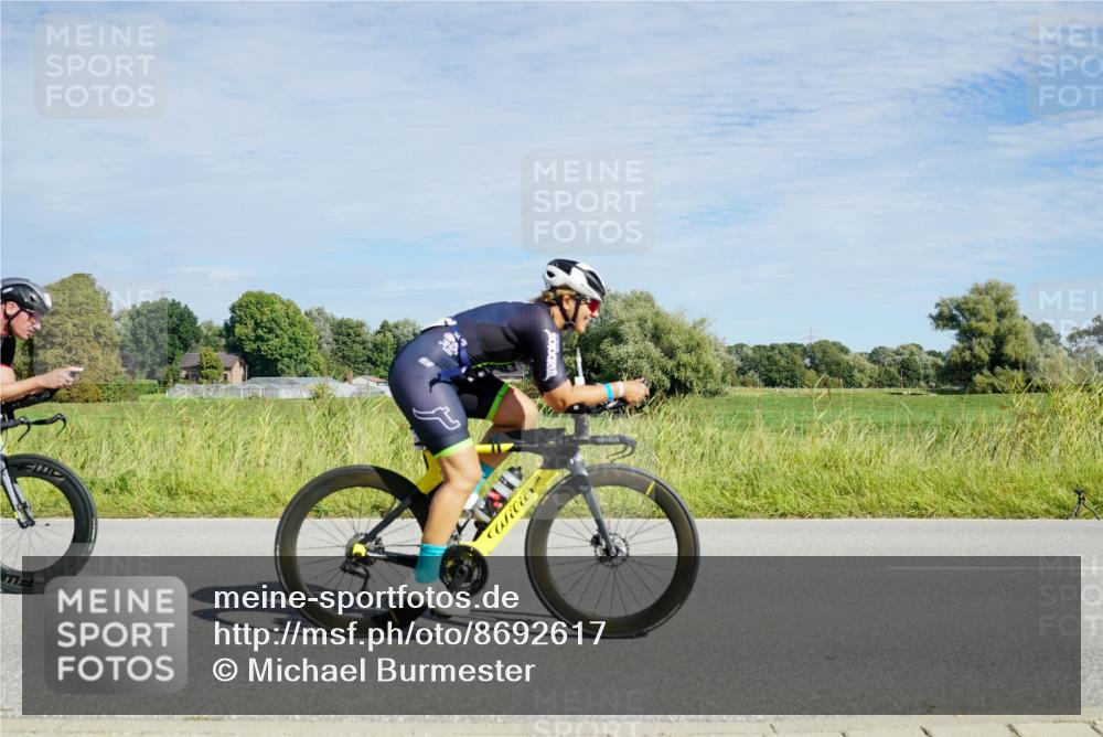 31.08.2025 - Elbe Triathlon Hamburg Michael Burmester http://msf.ph/oto/8692617 31.08.2025 10:41:23 Radfahren 914, 926, 970, 1054, 1273, 1301 meine-sportfotos.de
