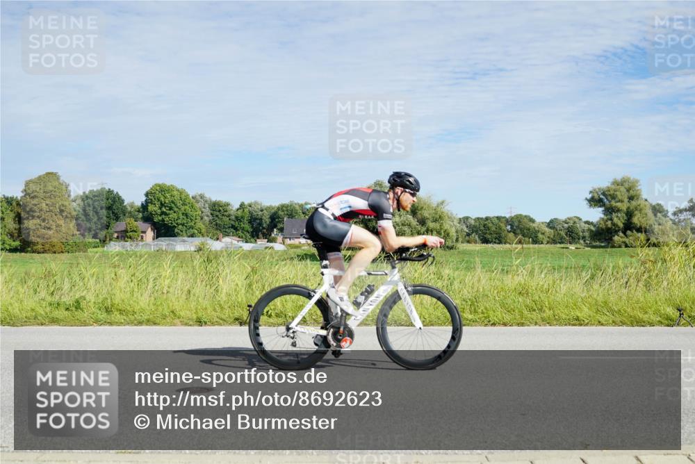 31.08.2025 - Elbe Triathlon Hamburg Michael Burmester http://msf.ph/oto/8692623 31.08.2025 10:41:30 Radfahren 926, 955, 1035, 1062, 1096, 1148 meine-sportfotos.de