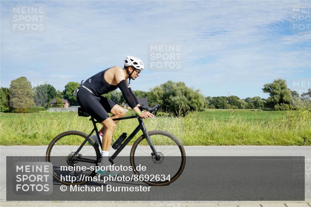 31.08.2025 - Elbe Triathlon Hamburg Michael Burmester http://msf.ph/oto/8692634 31.08.2025 10:41:46 Radfahren 594, 772, 847, 1099, 1161 meine-sportfotos.de
