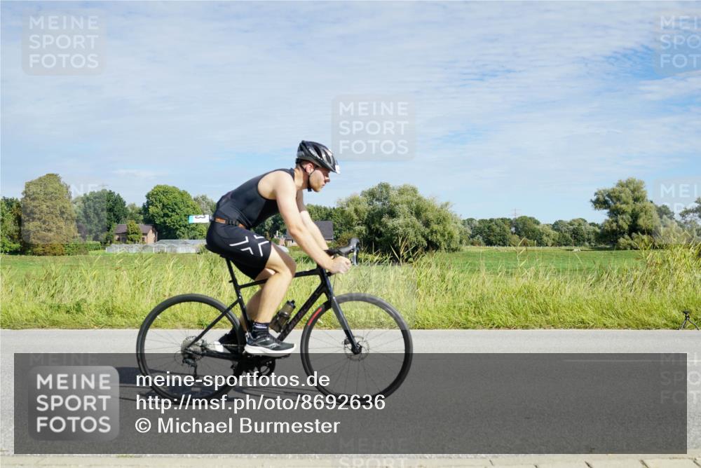 31.08.2025 - Elbe Triathlon Hamburg Michael Burmester http://msf.ph/oto/8692636 31.08.2025 10:41:58 Radfahren 943, 1312 meine-sportfotos.de