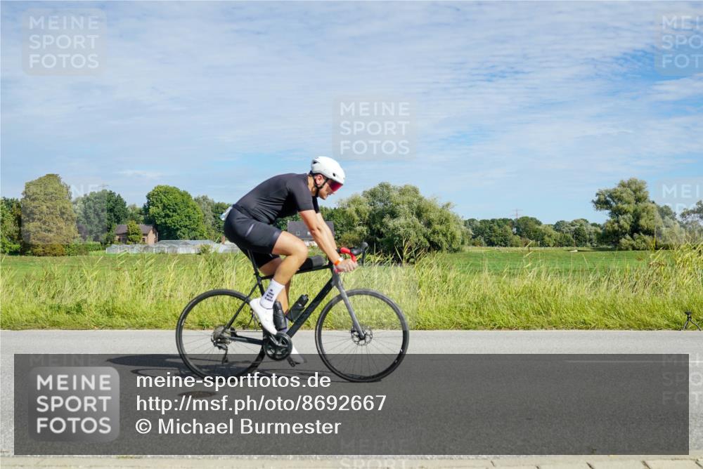 31.08.2025 - Elbe Triathlon Hamburg Michael Burmester http://msf.ph/oto/8692667 31.08.2025 10:42:45 Radfahren 1013, 1074, 1154 meine-sportfotos.de
