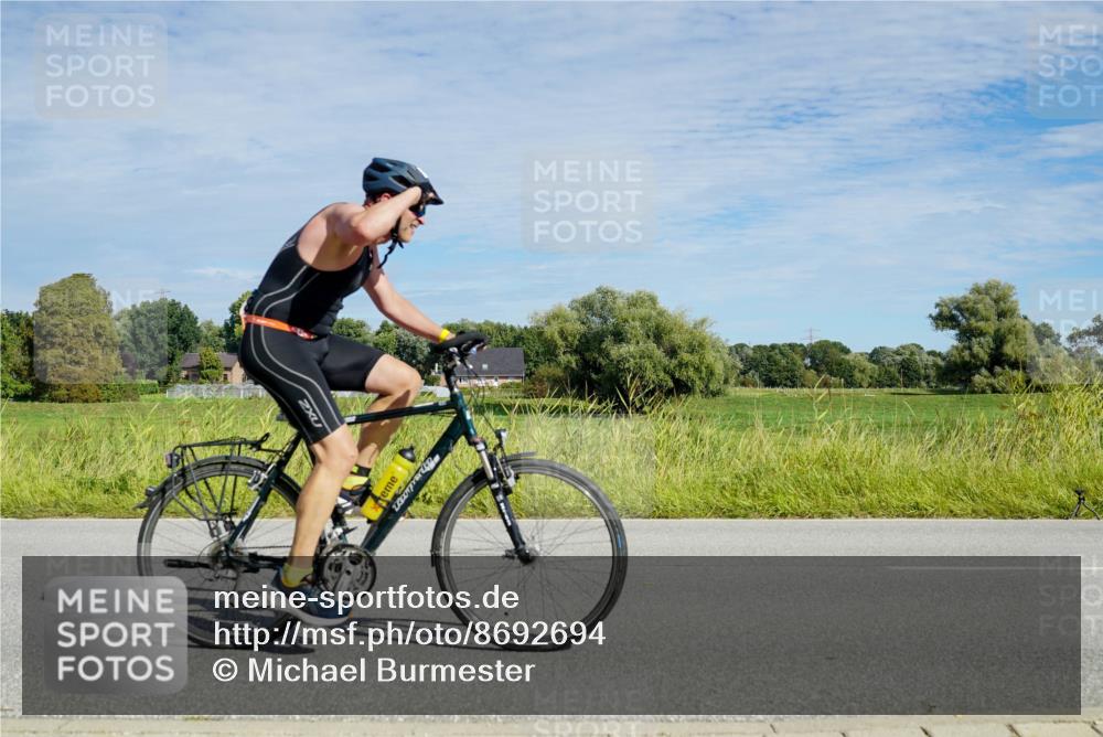 31.08.2025 - Elbe Triathlon Hamburg Michael Burmester http://msf.ph/oto/8692694 31.08.2025 10:43:24 Radfahren 958, 1108, 1227, 1248, 1302 meine-sportfotos.de