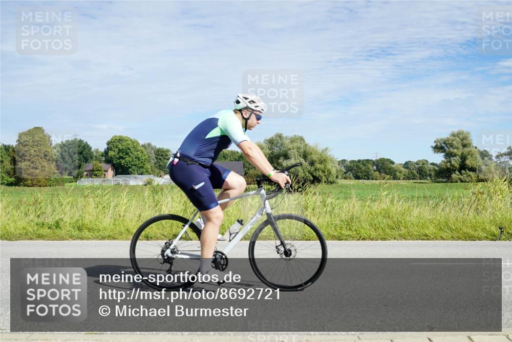 31.08.2025 - Elbe Triathlon Hamburg Michael Burmester http://msf.ph/oto/8692721 31.08.2025 10:44:32 Radfahren 782, 905, 951, 1307, 1313 meine-sportfotos.de