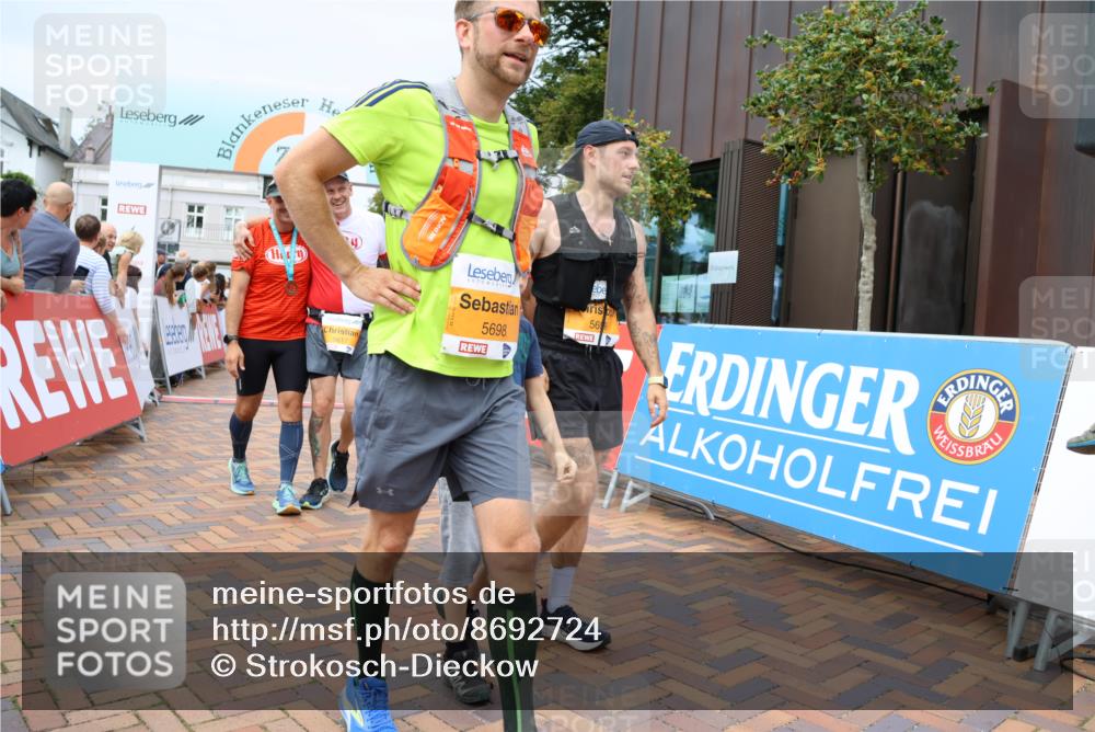 31.08.2025 - 21. Blankeneser Heldenlauf Strokosch-Dieckow http://msf.ph/oto/8692724 31.08.2025 12:37:39 Ziel 5170, 5699, 5698, 5617, 4175 meine-sportfotos.de