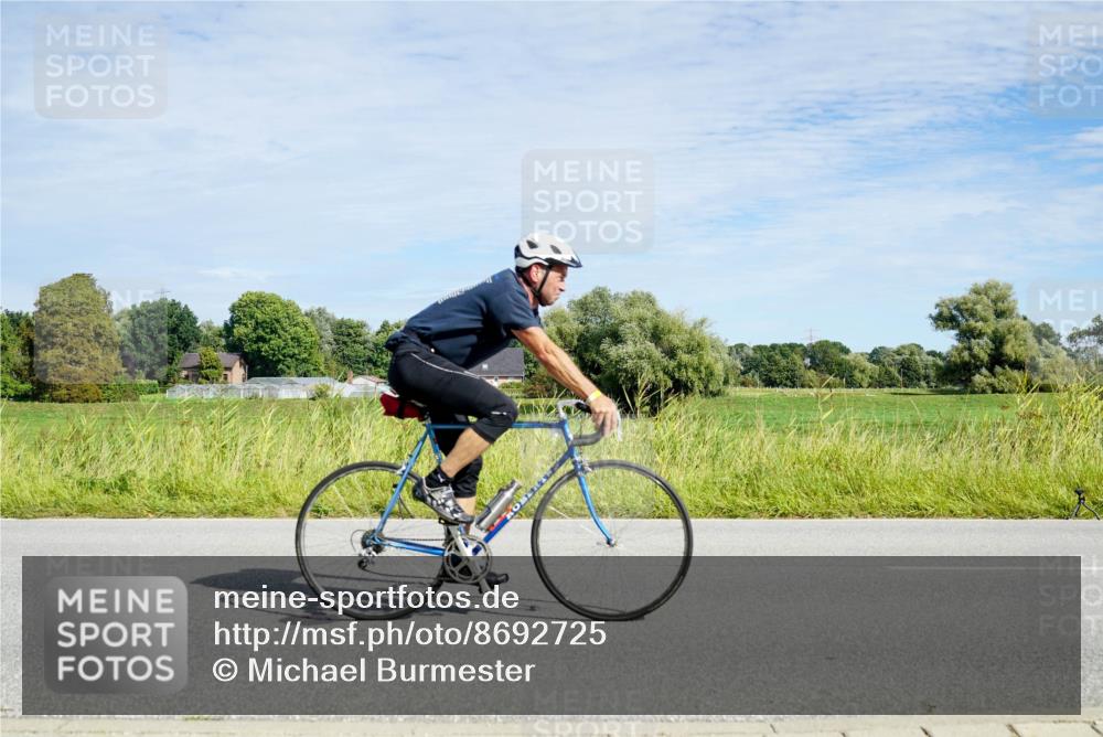 31.08.2025 - Elbe Triathlon Hamburg Michael Burmester http://msf.ph/oto/8692725 31.08.2025 10:44:38 Radfahren 782, 905, 1307 meine-sportfotos.de