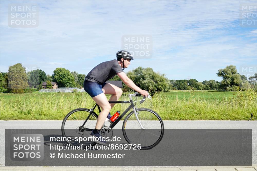 31.08.2025 - Elbe Triathlon Hamburg Michael Burmester http://msf.ph/oto/8692726 31.08.2025 10:44:39 Radfahren 782, 905, 1307 meine-sportfotos.de
