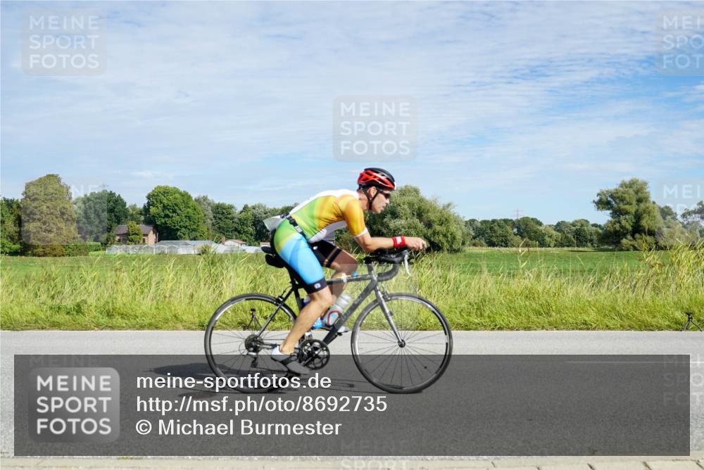 31.08.2025 - Elbe Triathlon Hamburg Michael Burmester http://msf.ph/oto/8692735 31.08.2025 10:45:11 Radfahren 1261 meine-sportfotos.de