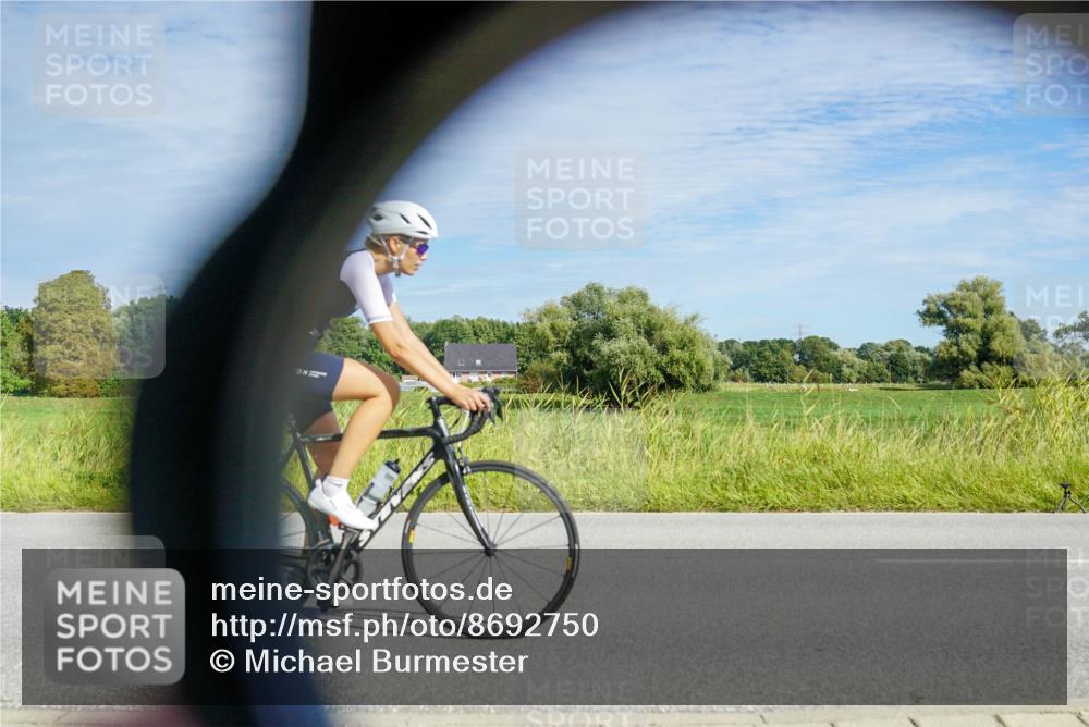 31.08.2025 - Elbe Triathlon Hamburg Michael Burmester http://msf.ph/oto/8692750 31.08.2025 10:45:42 Radfahren 801, 1193 meine-sportfotos.de
