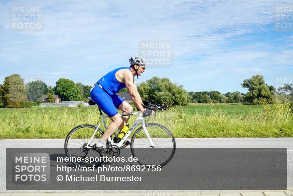 31.08.2025 - Elbe Triathlon Hamburg Michael Burmester http://msf.ph/oto/8692756 31.08.2025 10:46:08 Radfahren 1259, 1314, 1317 meine-sportfotos.de