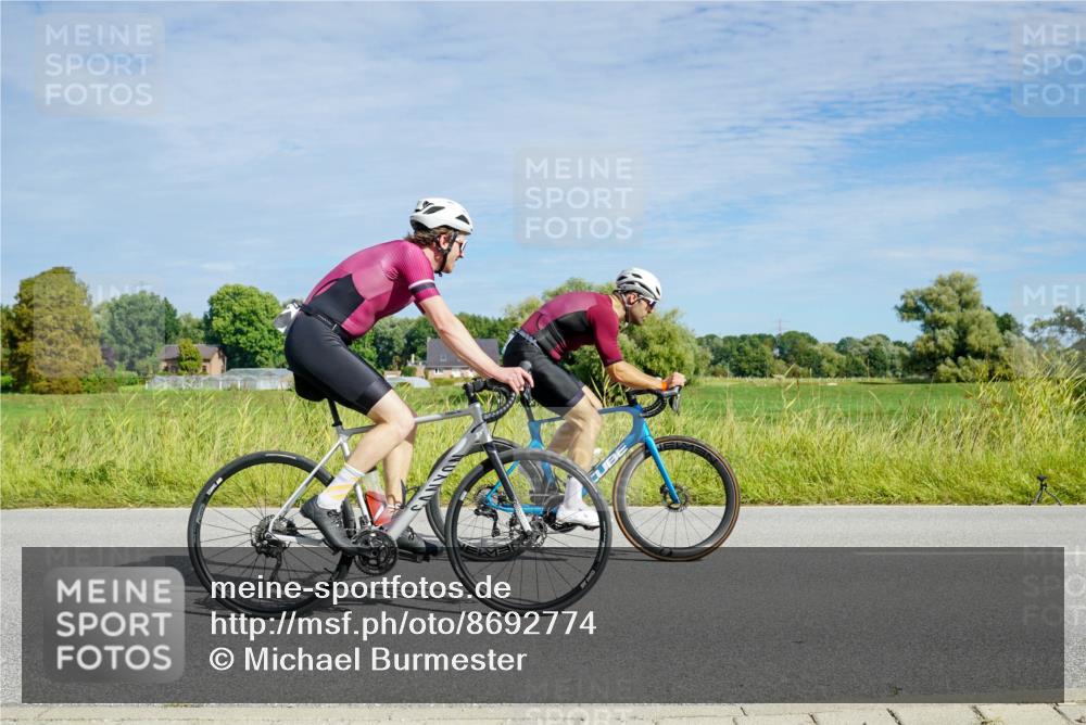 31.08.2025 - Elbe Triathlon Hamburg Michael Burmester http://msf.ph/oto/8692774 31.08.2025 10:46:46 Radfahren 1139, 1143, 1170, 1246, 1263, 1268 meine-sportfotos.de