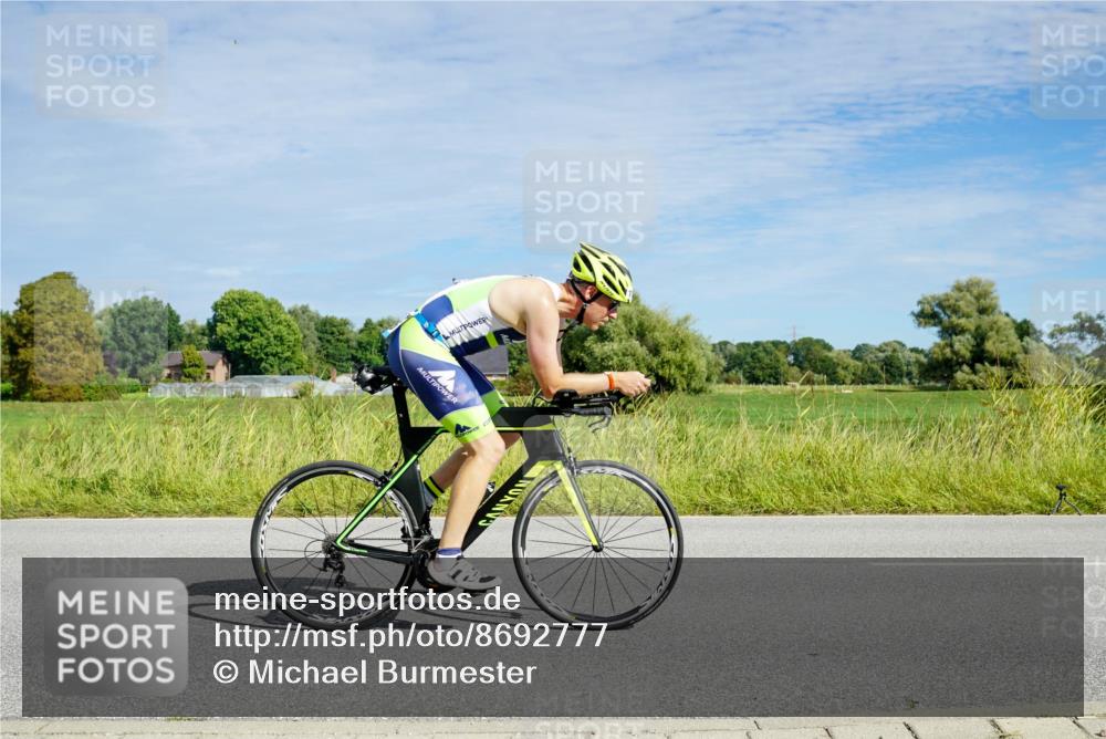31.08.2025 - Elbe Triathlon Hamburg Michael Burmester http://msf.ph/oto/8692777 31.08.2025 10:46:50 Radfahren 1208, 1246, 1268 meine-sportfotos.de