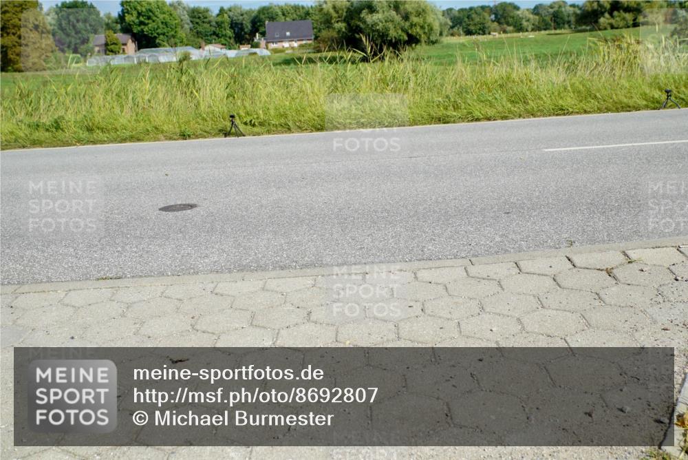 31.08.2025 - Elbe Triathlon Hamburg Michael Burmester http://msf.ph/oto/8692807 31.08.2025 10:48:06 Radfahren 870, 894, 1157, 1276, 1289, 1339, 1379 meine-sportfotos.de