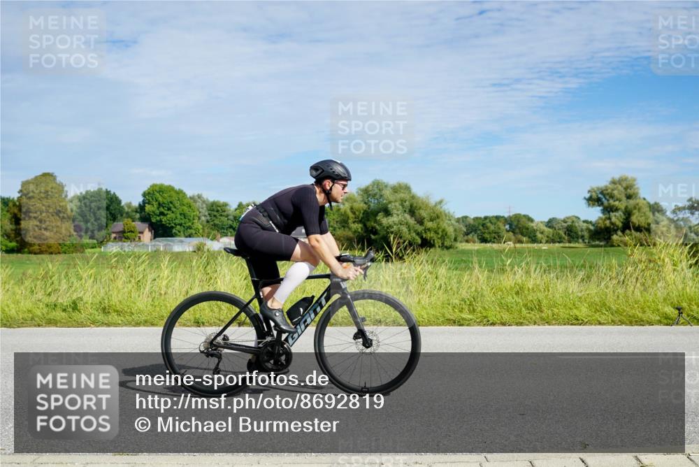 31.08.2025 - Elbe Triathlon Hamburg Michael Burmester http://msf.ph/oto/8692819 31.08.2025 10:48:36 Radfahren 1169, 1195, 1223, 1257, 1325 meine-sportfotos.de