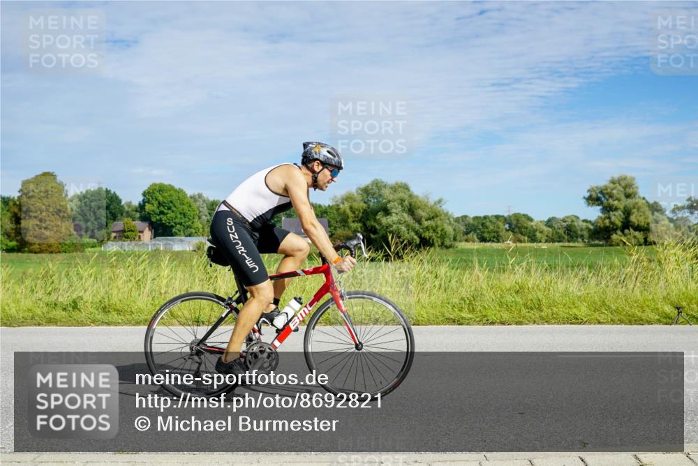 31.08.2025 - Elbe Triathlon Hamburg Michael Burmester http://msf.ph/oto/8692821 31.08.2025 10:48:39 Radfahren 1057, 1169, 1195, 1257 meine-sportfotos.de