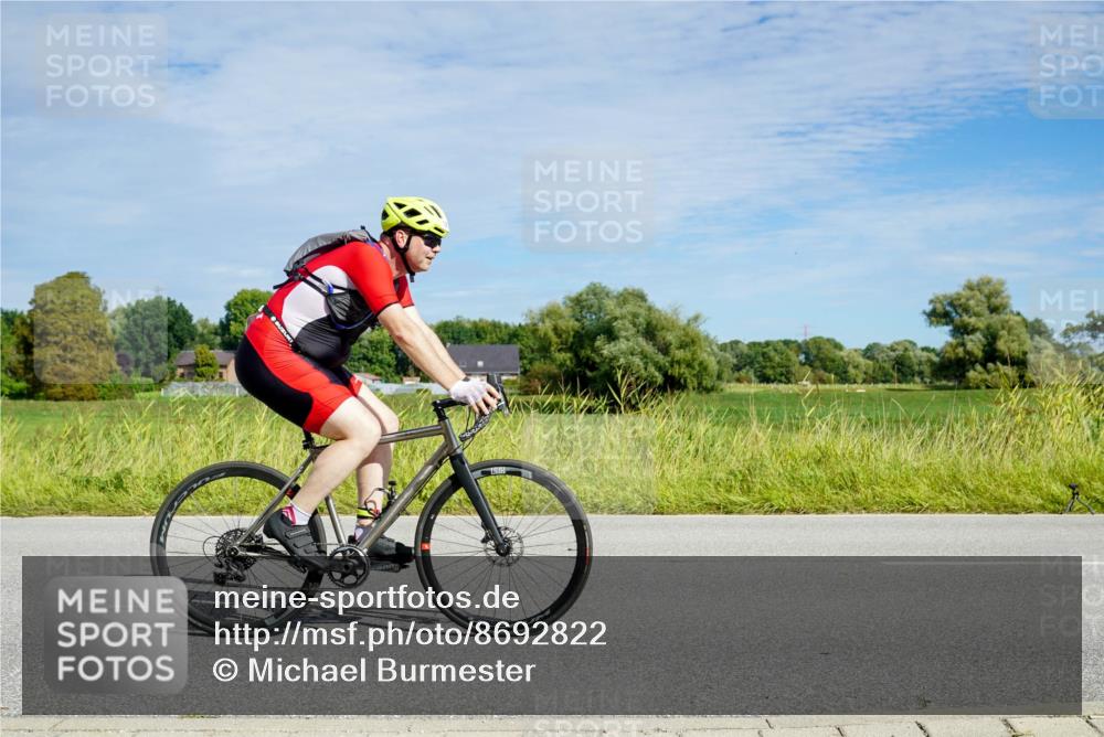 31.08.2025 - Elbe Triathlon Hamburg Michael Burmester http://msf.ph/oto/8692822 31.08.2025 10:48:42 Radfahren 1057, 1195, 1257 meine-sportfotos.de