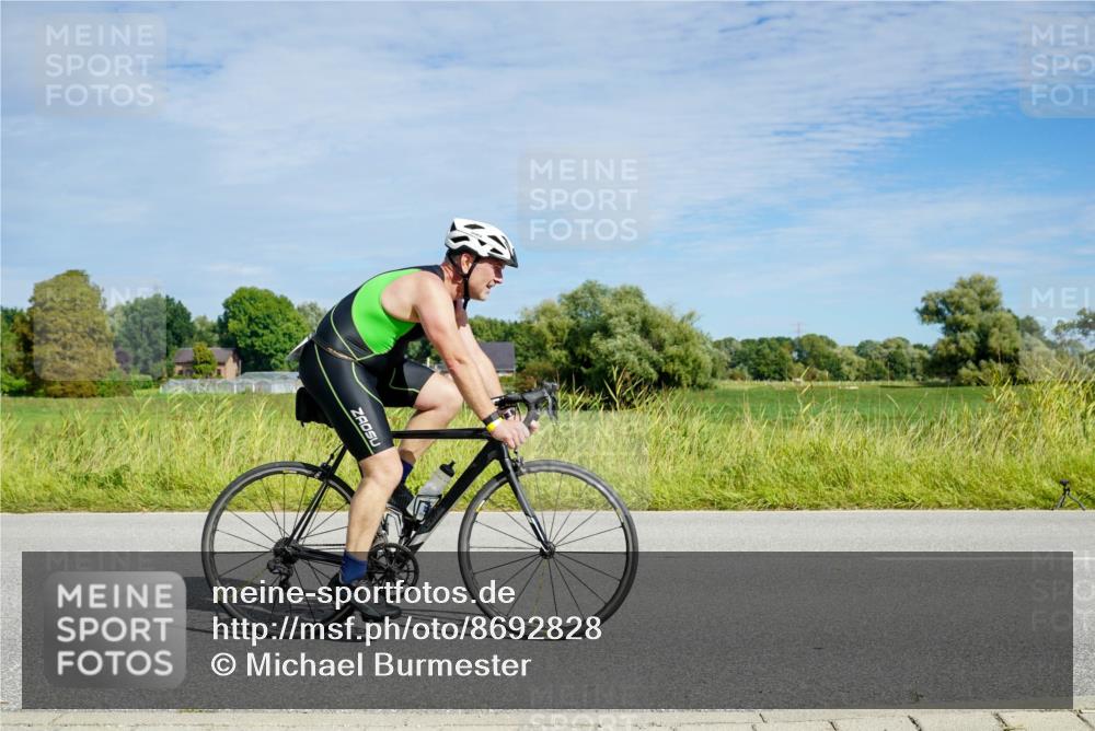 31.08.2025 - Elbe Triathlon Hamburg Michael Burmester http://msf.ph/oto/8692828 31.08.2025 10:48:54 Radfahren 1119 meine-sportfotos.de